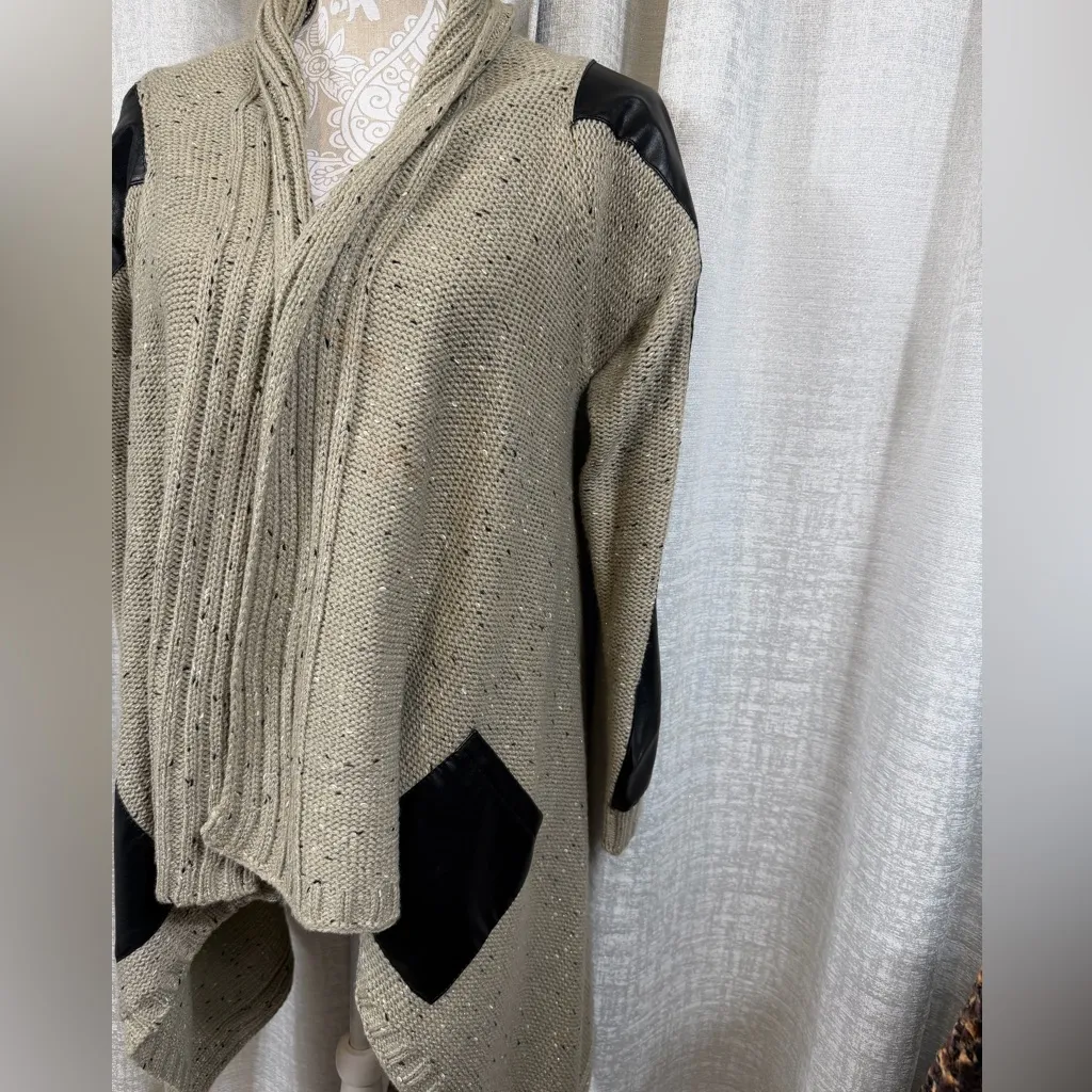 YAIRA Taupe Knit Open - Image 7