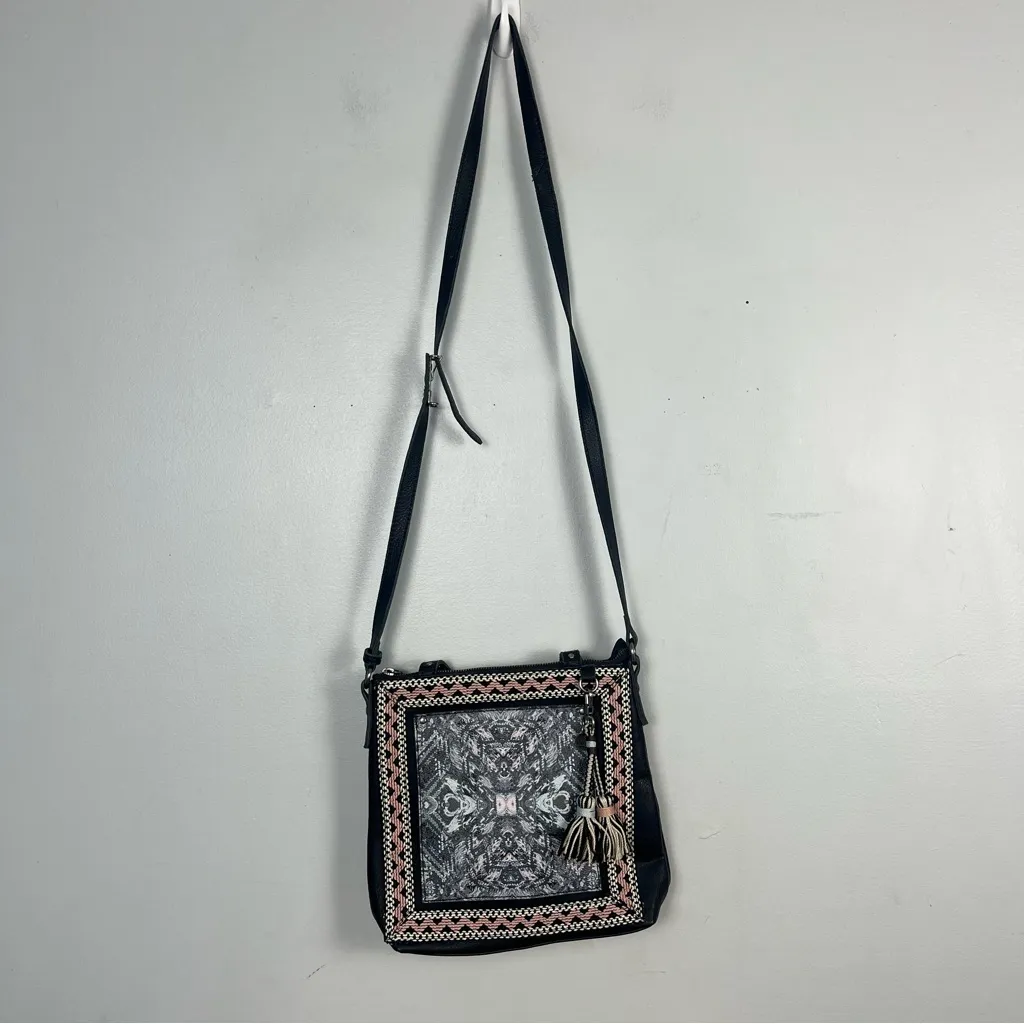 The sak collective black/blue/pink square crossbody trompe L’Oeil Kendall bag - Image 2