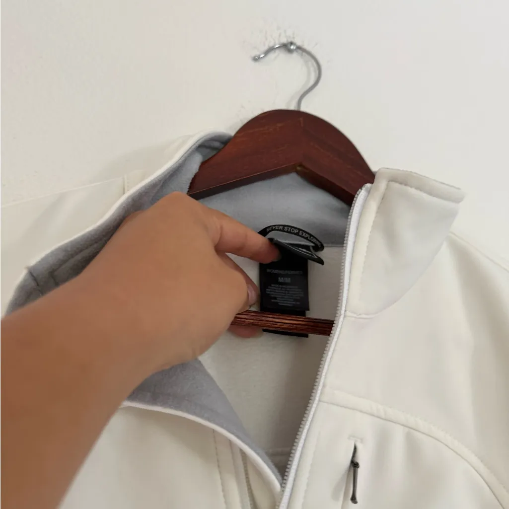 The North Face Women's Cream Ski Jacket - Image 6