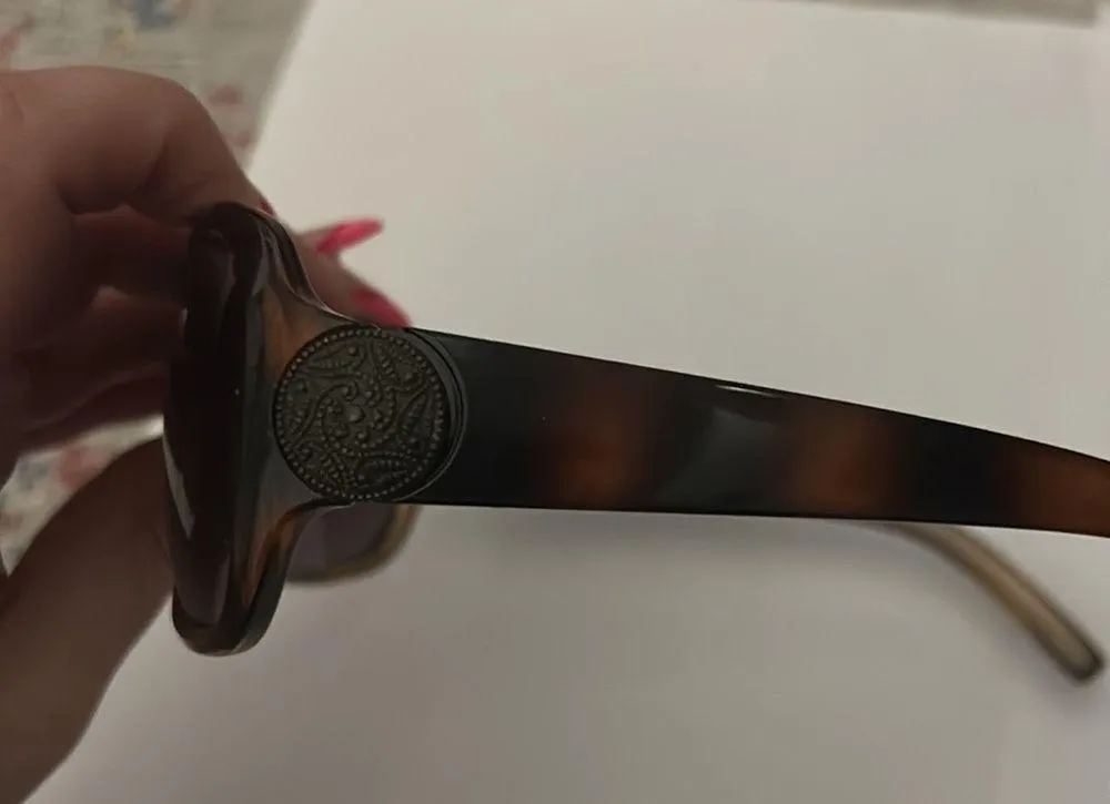 Foster Grant Polarized Sunglasses - Image 4