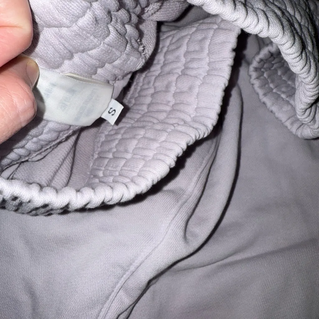 AGOLDE BOXING EXAGGERATED WAISTBAND SHORTS JELLYBEAN and SWEATSHIRT‎ SET - Image 5