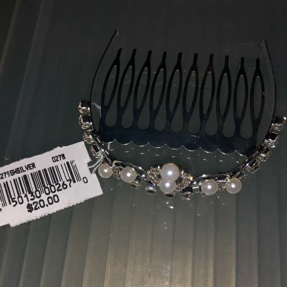 NWT! Silver rhinestone and Pearl tiny tiar… Silver - Image 3