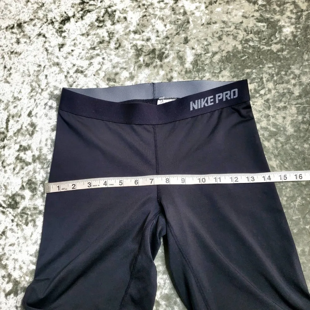 Nike Pro Capri Black Leggings - Image 5