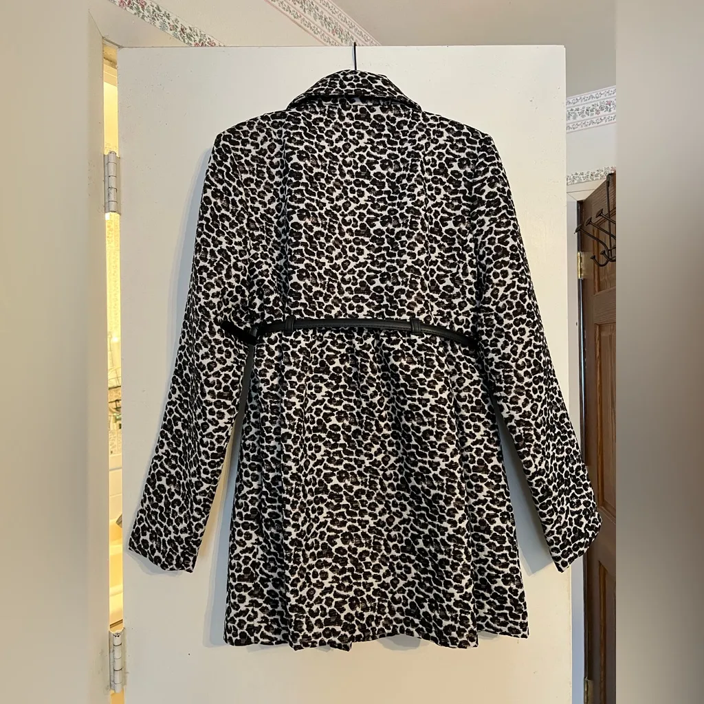 Maeve Leopard Print Babydoll Jacket - Image 9