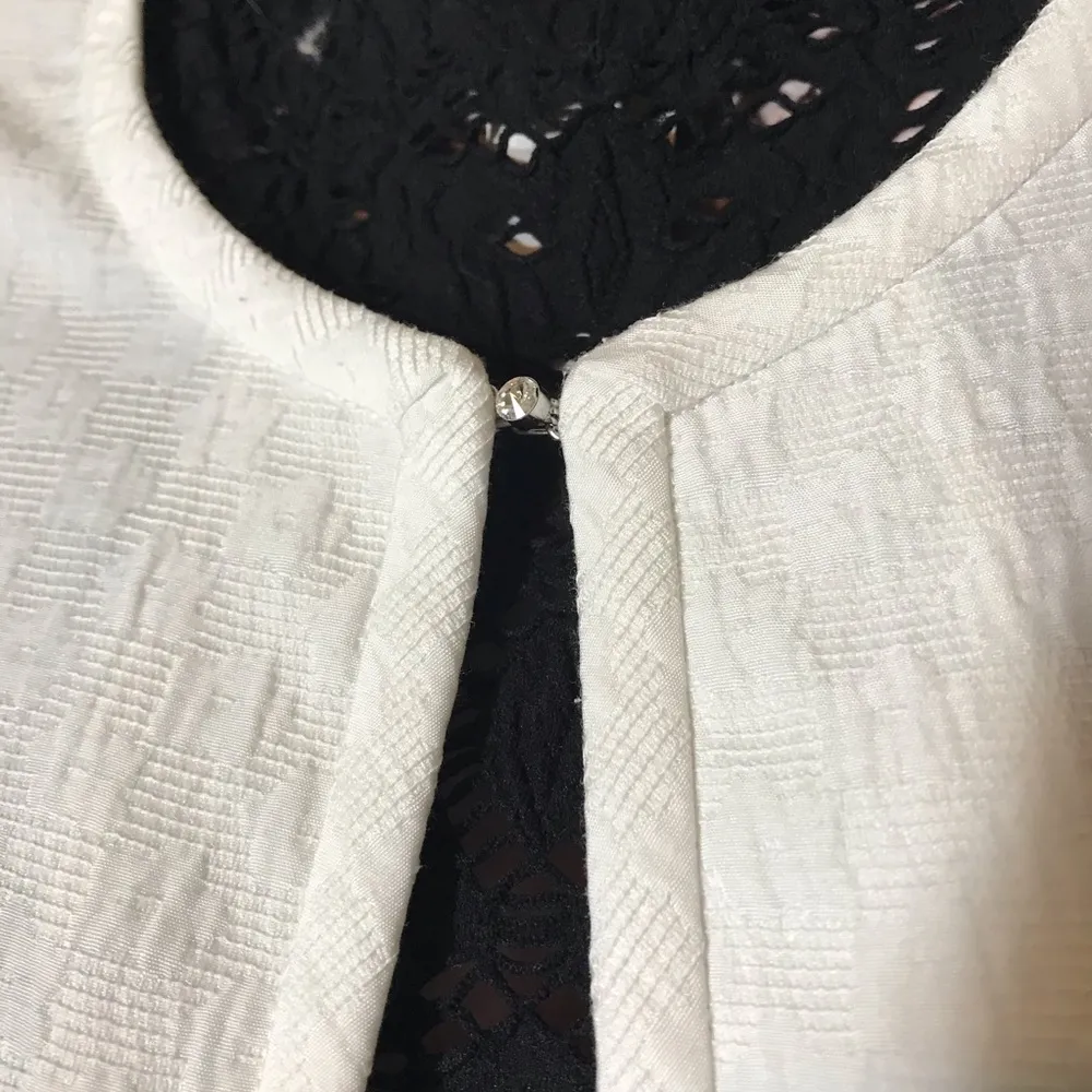 iRoo Off White Quarter Sleeve Oversize Cardigan - Image 3