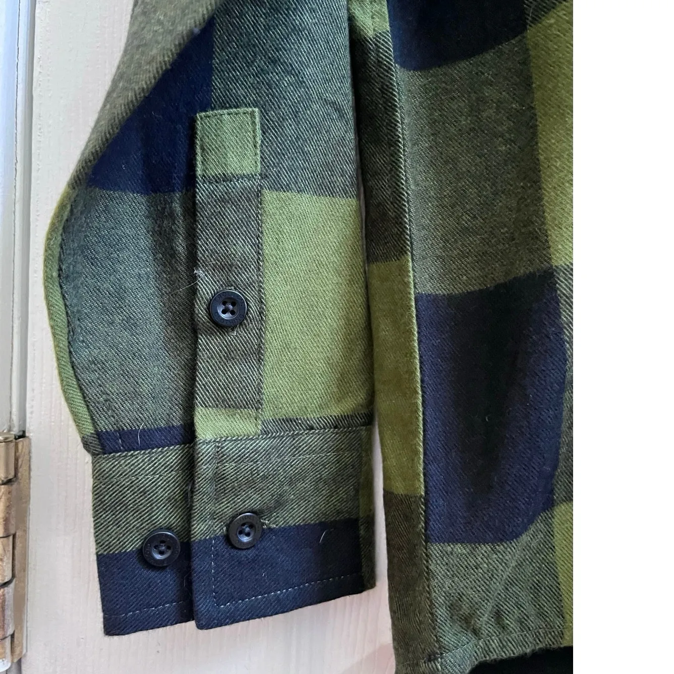 Troll Co Ada Flannel Lightweight Green Black Plaid Button Down Shirt Size Small - Image 6