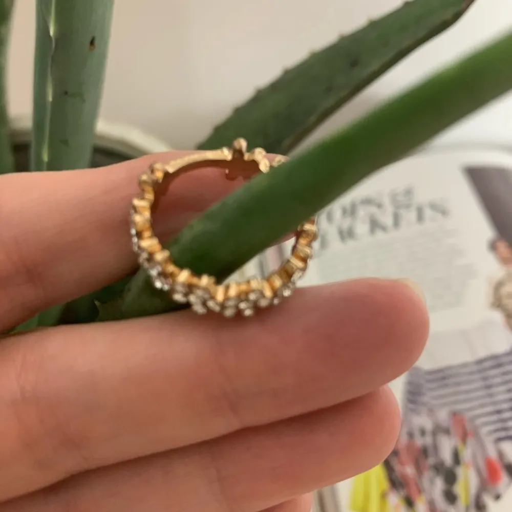 Gold Colored Flower Ring - Image 9