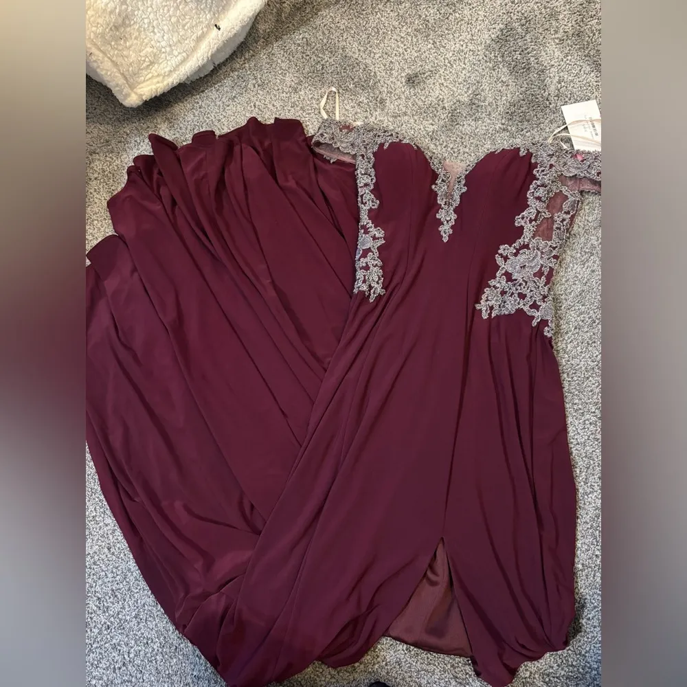 Faviana - S10001 Off-Shoulder Jersey Sheath Gown - Image 10