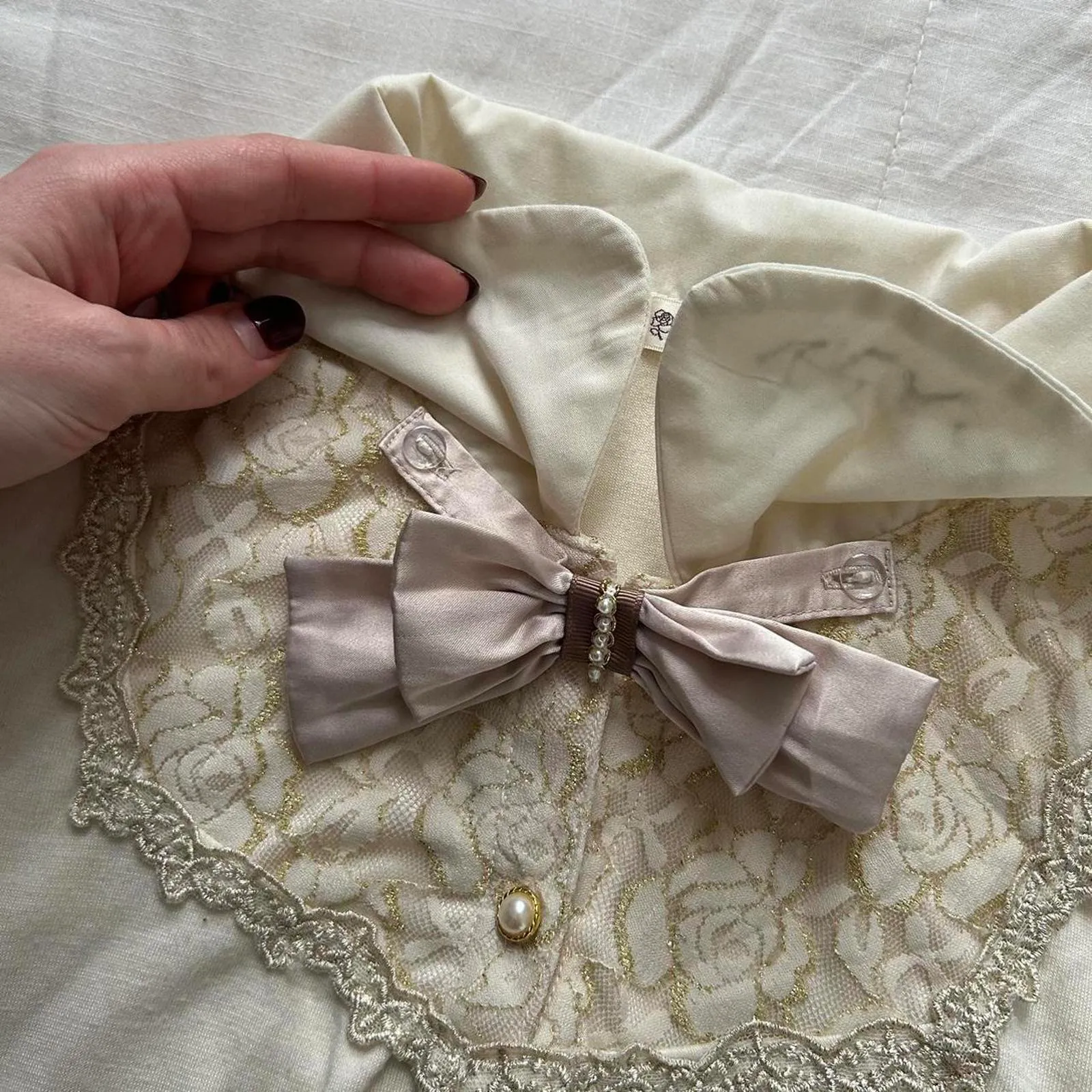 Axes Femme Cream white long sleeve collared top lace bib removable bow tie Size M - Image 3