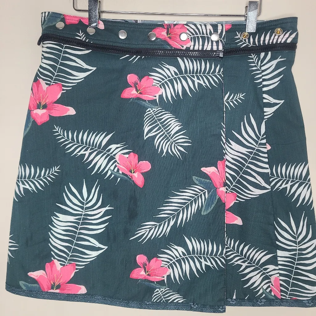 Zand Amsterdam Floral Reversible Adjutable Multicolor Skirt One‎ Size Green Size undefined - Image 4