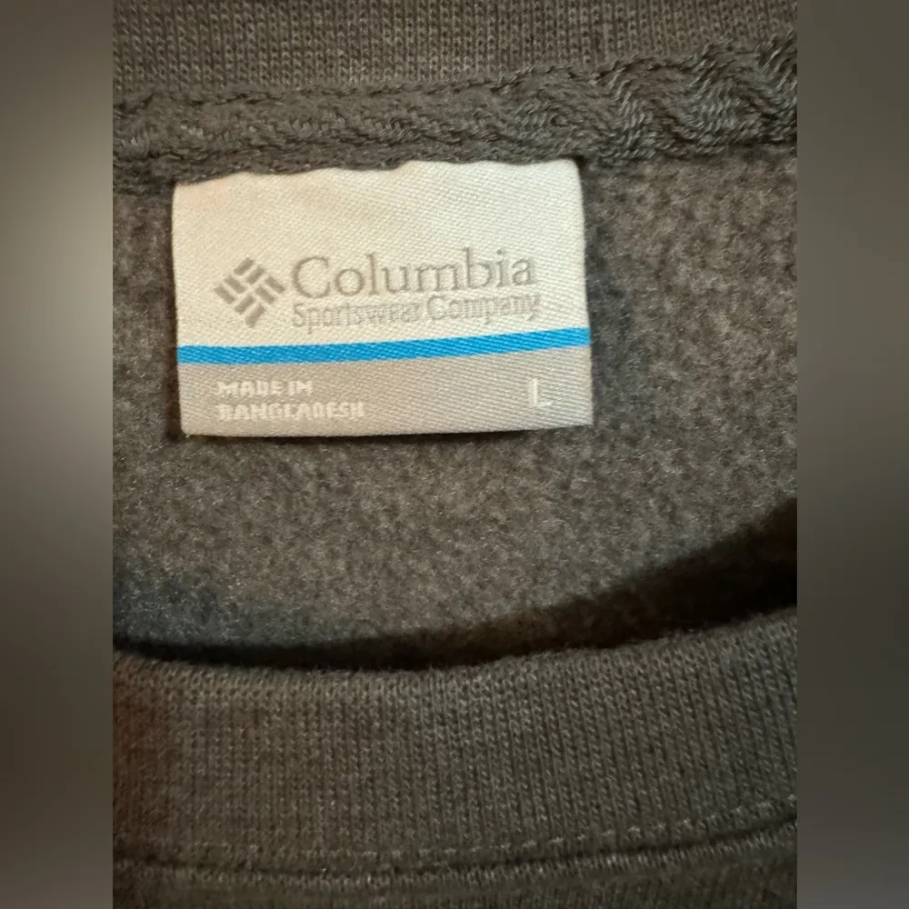 Columbia  Gray Pullover Crew Neck Sweatshirt - Image 3