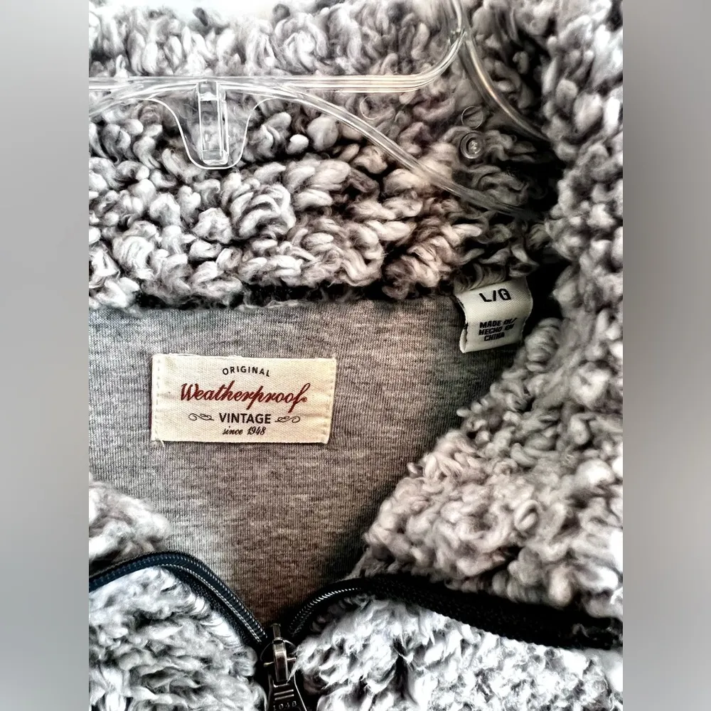 Weatherproof Original  Vintage Gray Fuzzy Soft Comfortable Pullover Jacke… - Image 6