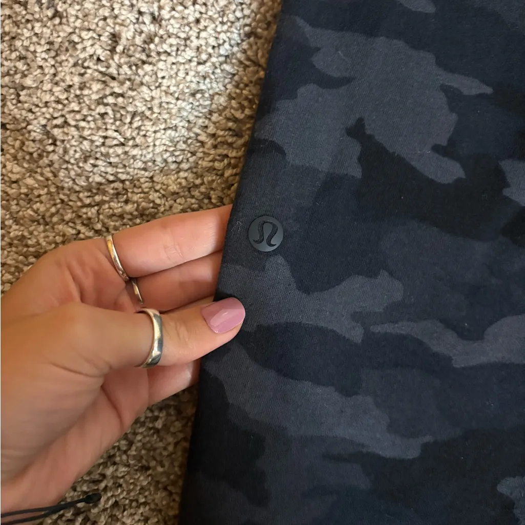 lululemon camo joggers - Image 4