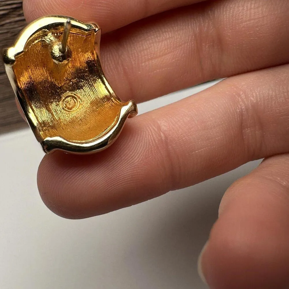 Swarovski Crystal Pave Gold Tone Large Curved Stud Pierced Earrings Swan Signed - Image 9