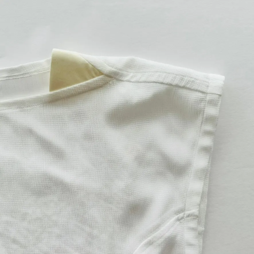 Lululemon LAB White Crinkle Sheer Tank Top Size 14 Avante Garde Casual - Image 4