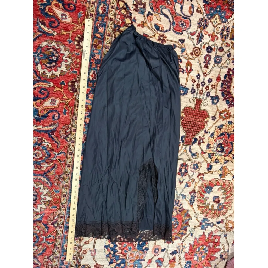 Vintage Vanity Fair Half Slip Skirt Black Nylon Lace Hem Women’s S/M 24-26 - Image 6