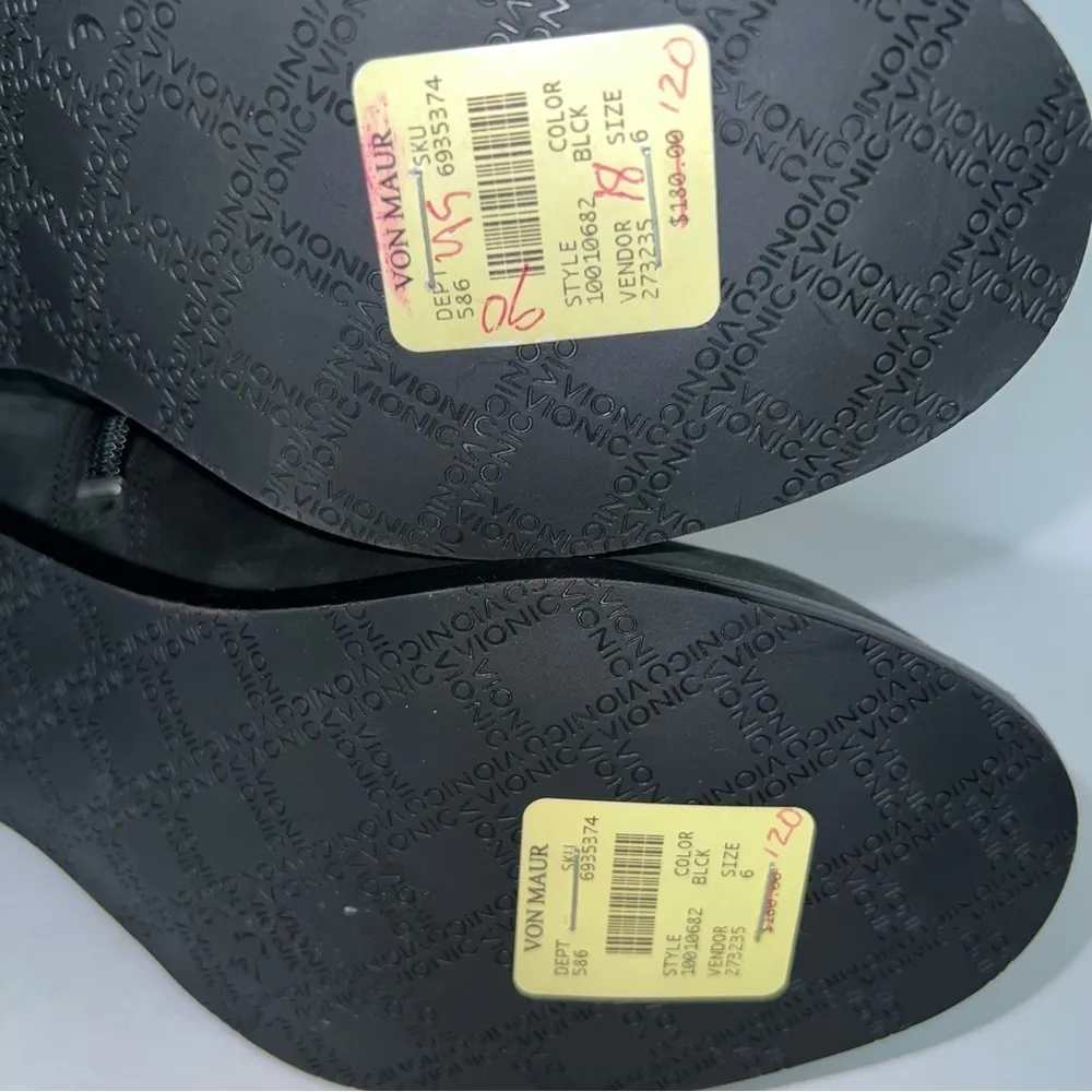 NEW Vionic Joslyn Black Boots Booties Leather
SZ 6 Comfort Orthotic Support - Image 6