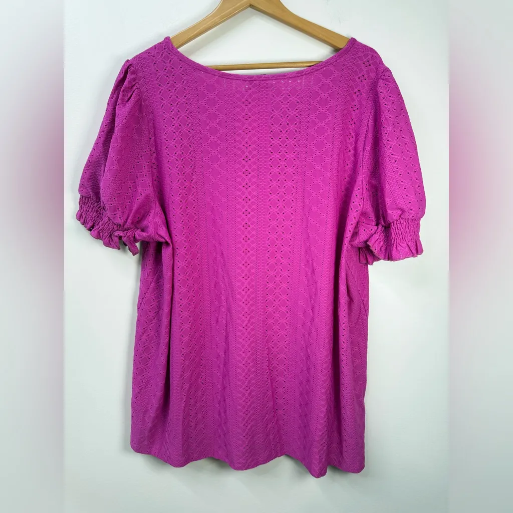 NEW BloomChic Pink Button - Image 3