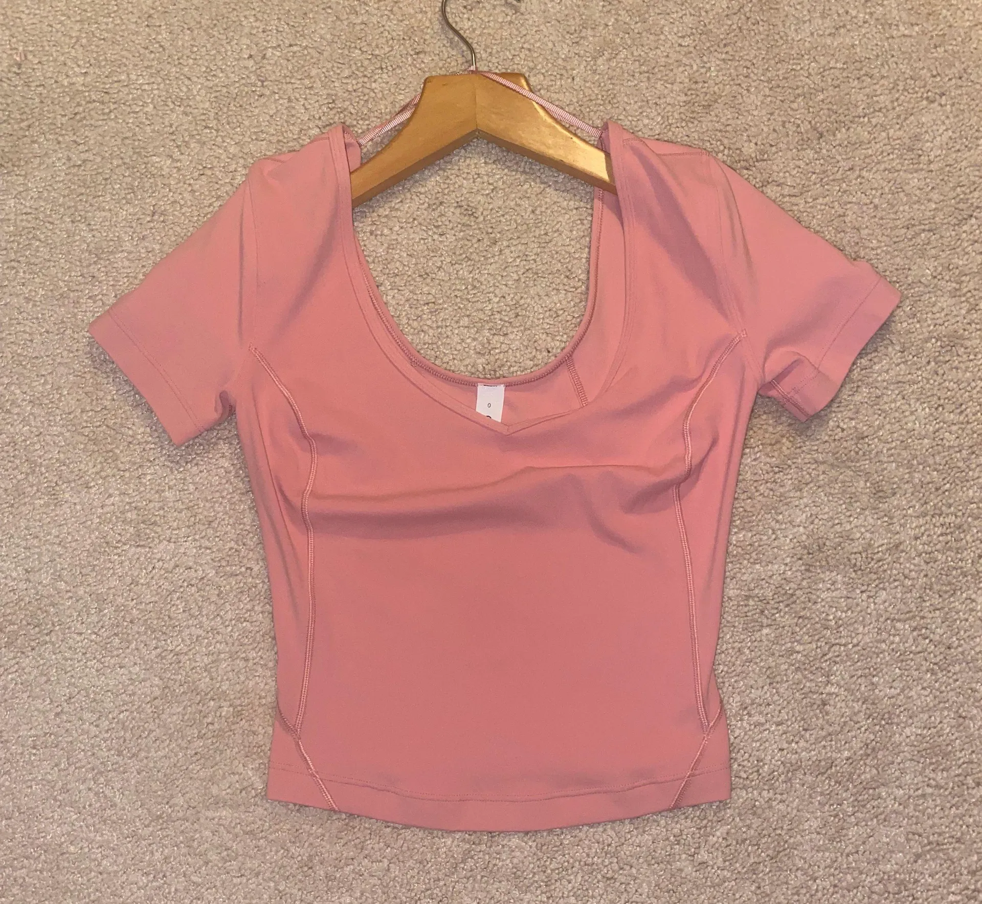 Lululemon Cropped T-shirt - Image 3