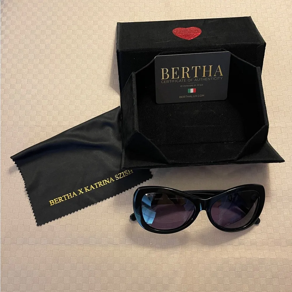 Bertha x Katrina Szish the Celerie black sunglasses NWOT in original velvet box. - Image 2