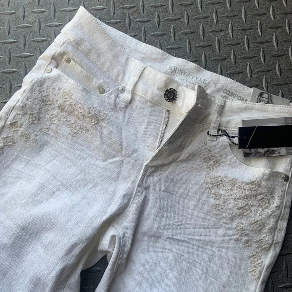 Sound style white jeans tan embroidery skinny boho NWT $78 casual contemporary Size 28 - Image 3