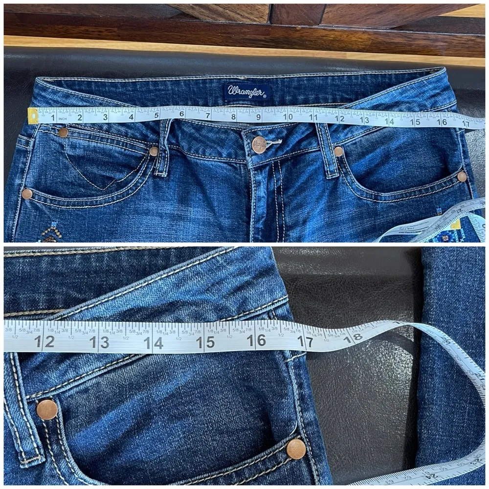 Wrangler  Embroidered Distressed Flare Jeans size 11/34 rodeo western southwest - Image 6