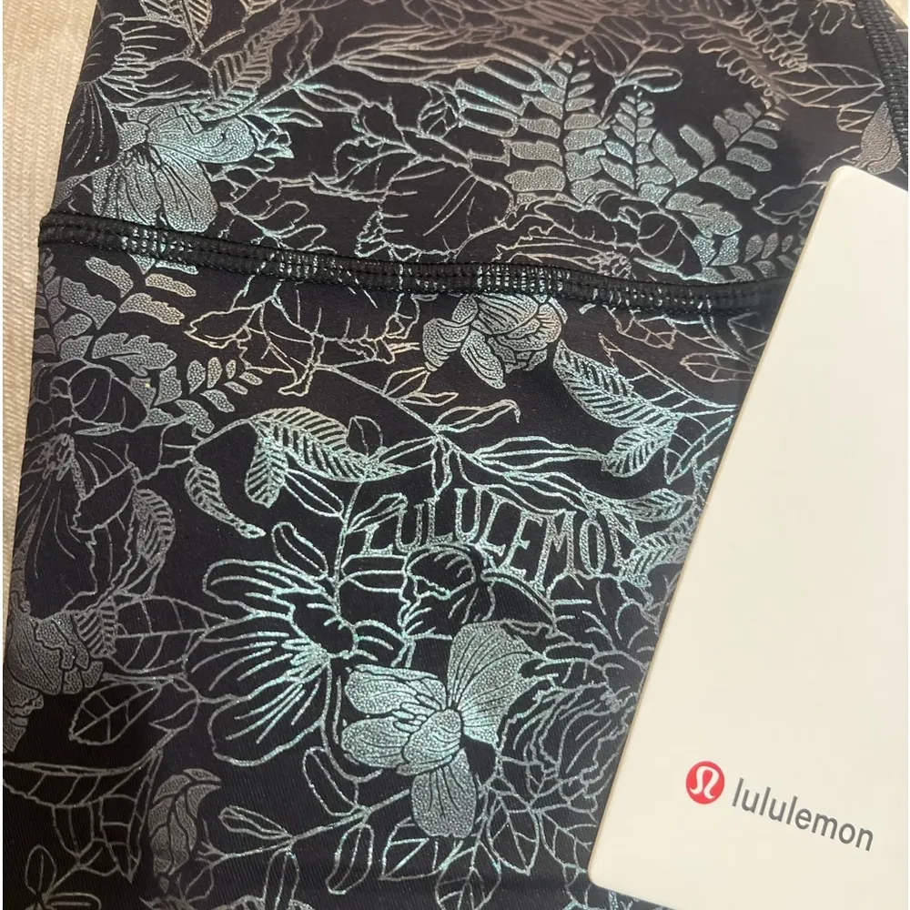 Wunder Under High Rise Tight Shine Flourish Black Iridescent Foil - Image 3