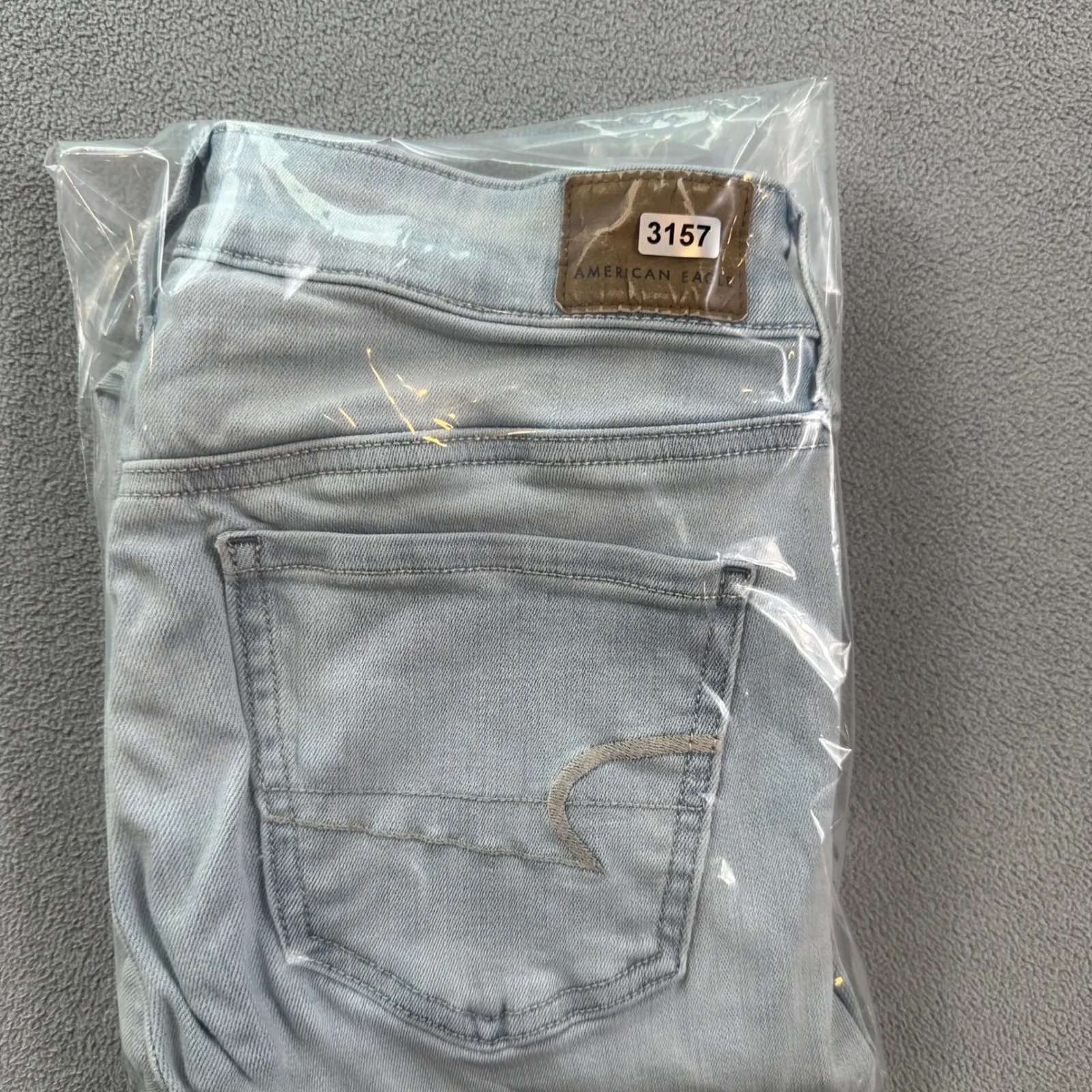 American Eagle Jeans Womens 2 Reg Blue Jegging Crop Light Wash Frayed Hem Faded - Image 11