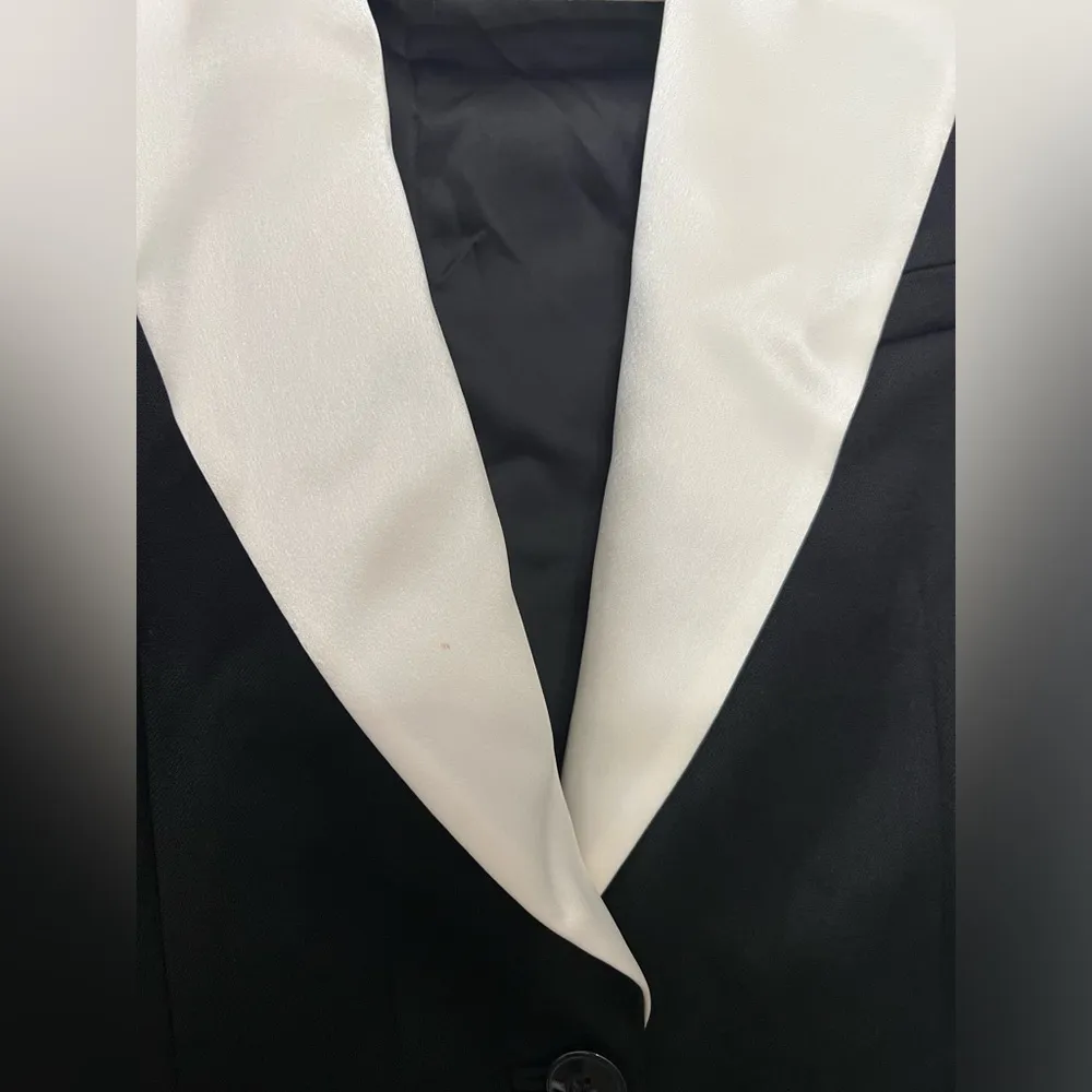 Alice + Olivia Silvie Strong Shldr Blazer - Image 7