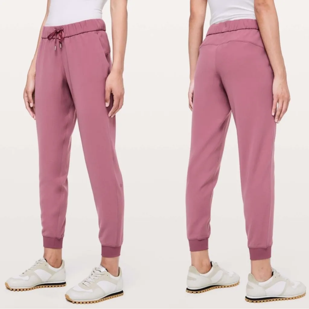 Lululemon On The Fly Jogger Pant in Misty Merlot Size 6 Lounge Athletic - Image 2
