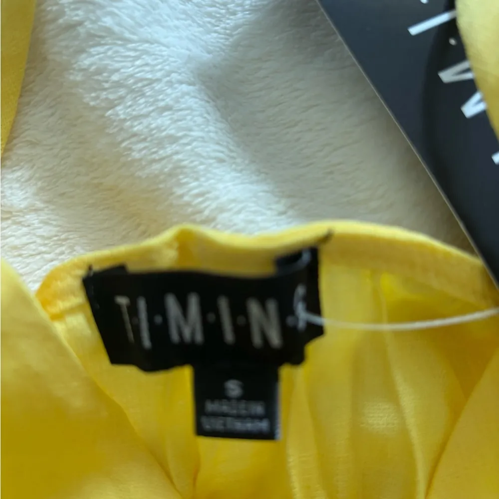 Timing Yellow Sleeveless Crop Camisole with Tie Front - Image 3