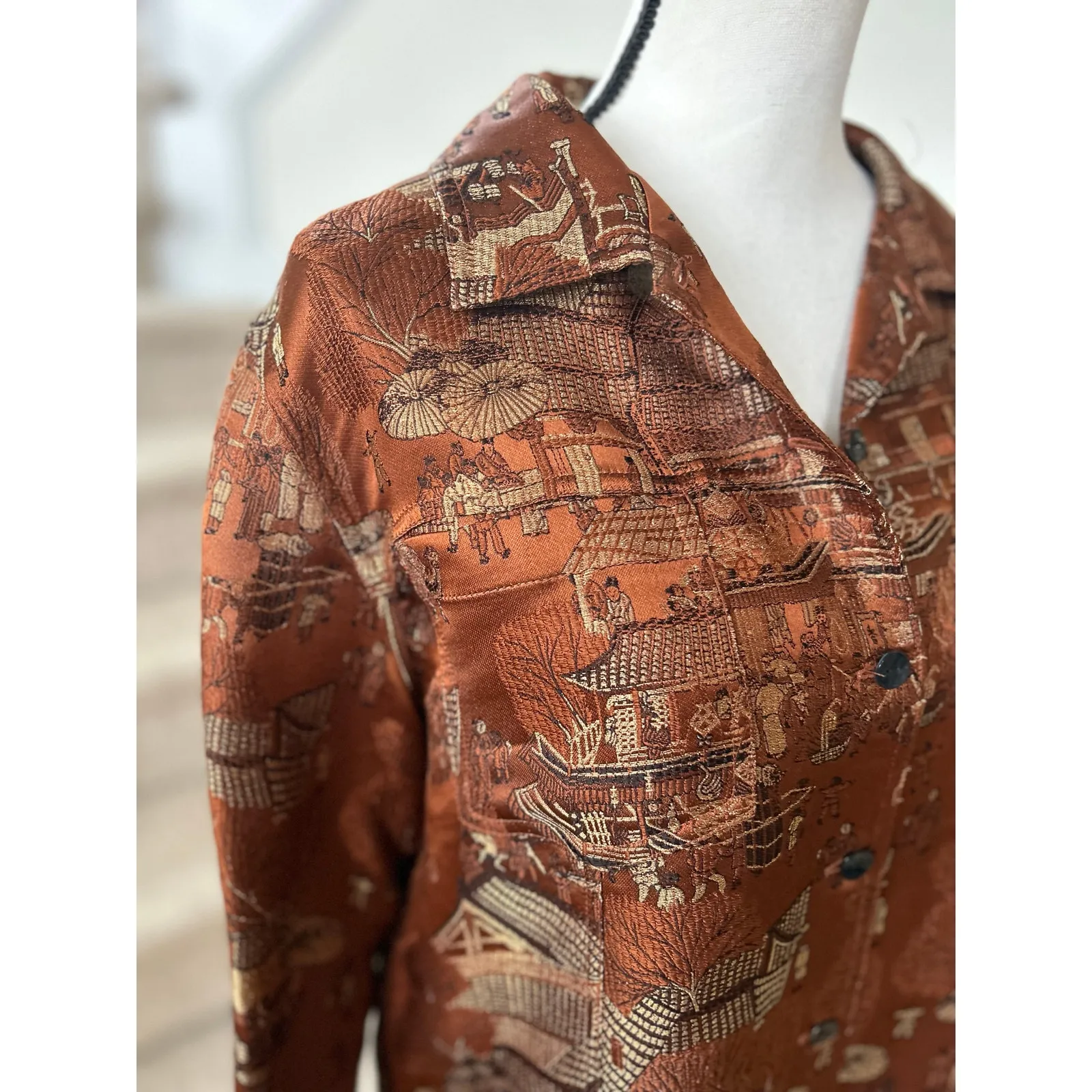 Vintage 90s Chico Brown Metallic Gold Silk Chinoiserie Asian Print Button Jacket - Image 5
