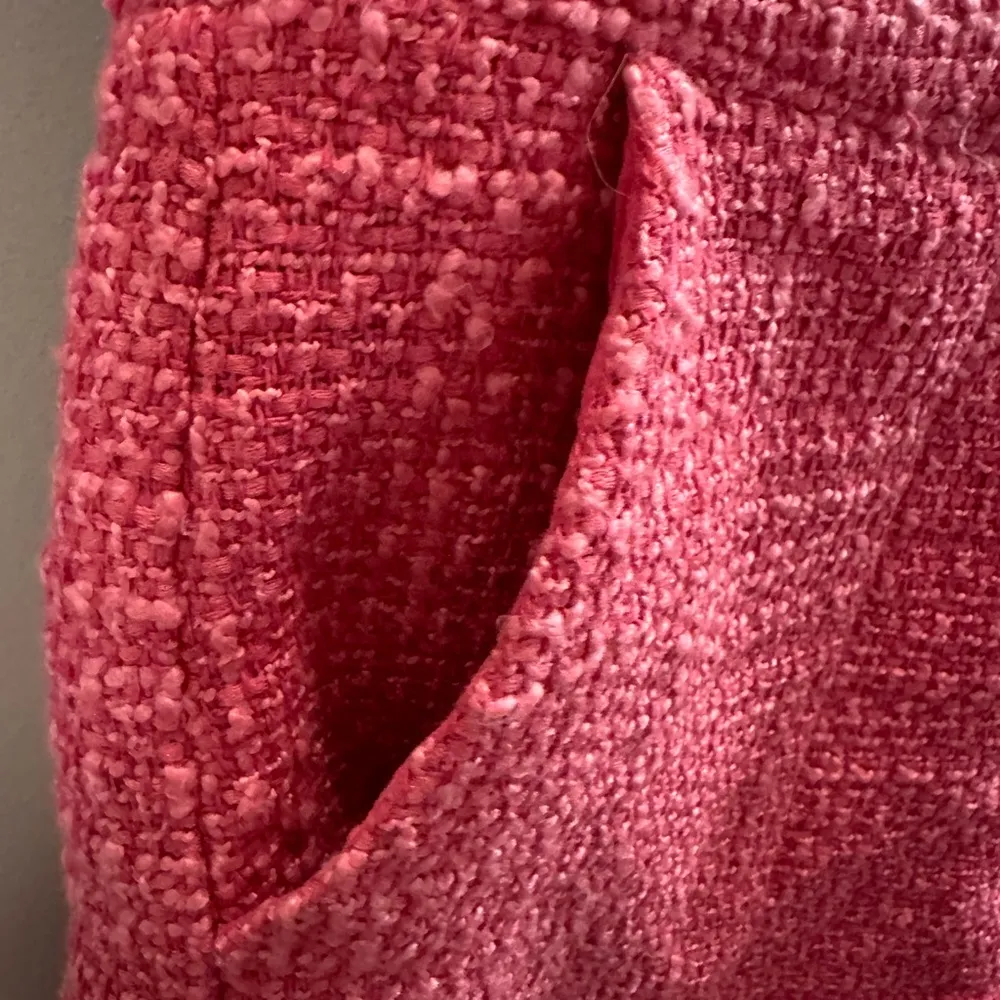 Glam Wool blend Pink Tweed shorts size Large - Image 3