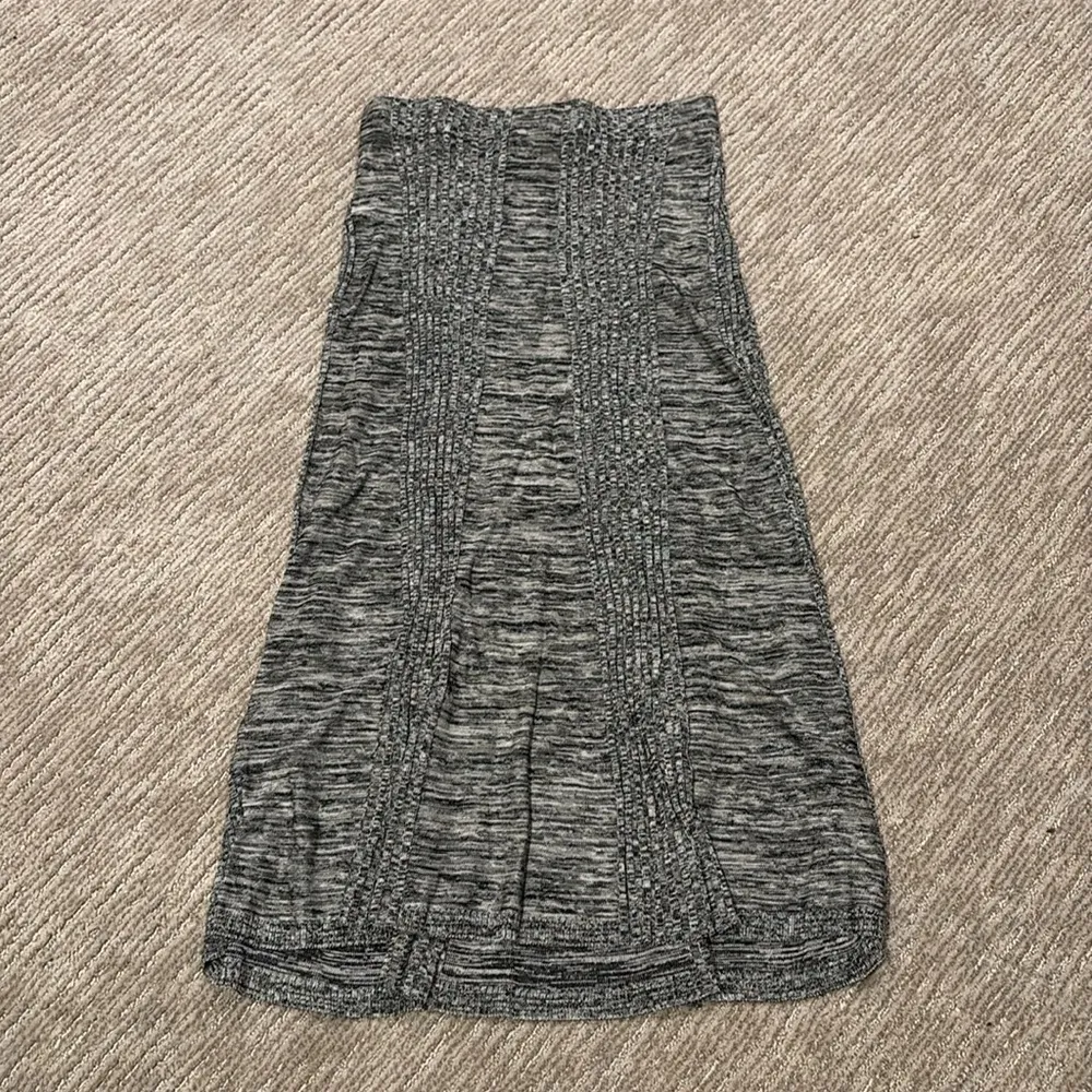 COS  Gray Textured Skirt - Image 2