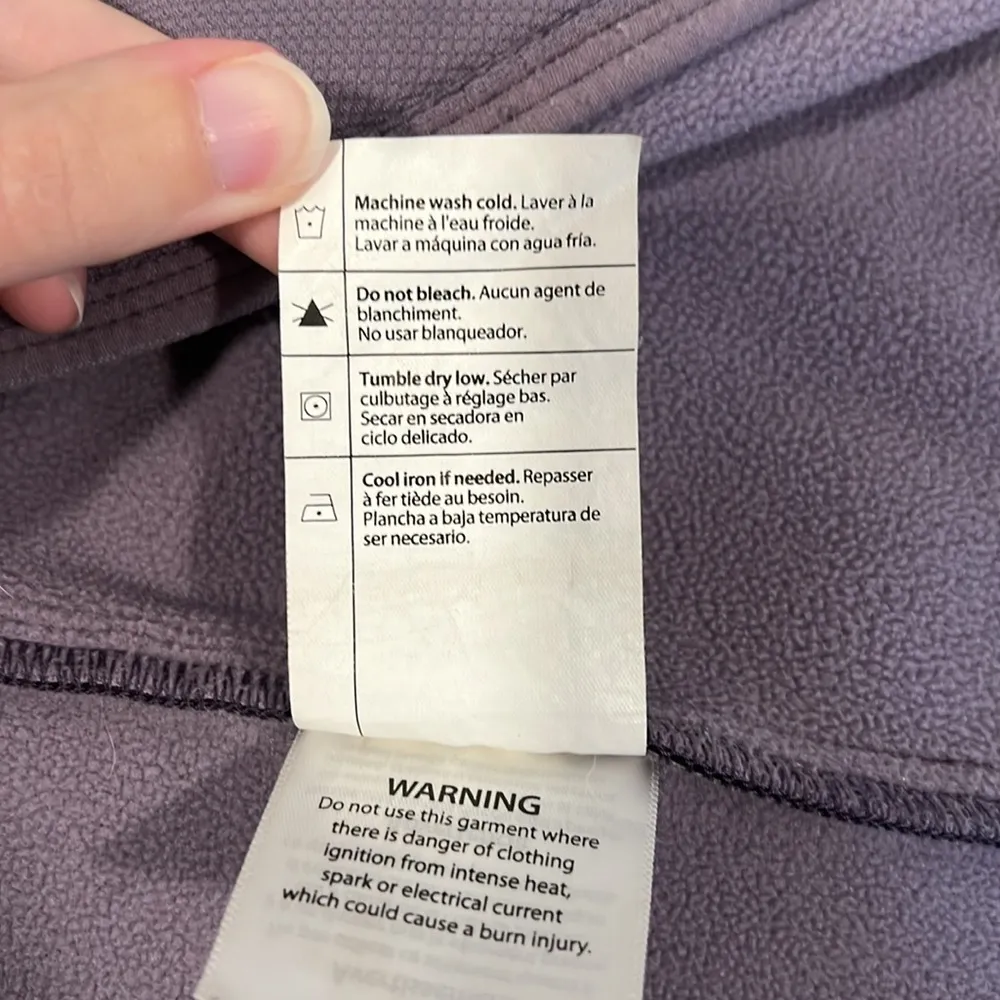 Carhartt  Black and Purple Jacket Size Medium EUC - Image 12