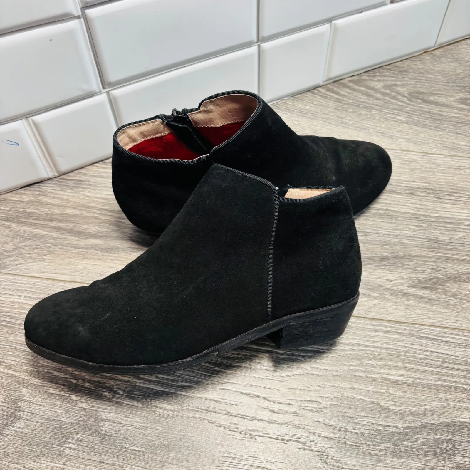 Softwalk Rocklin Black Suede Side Zip Ankle Boots Women's Size 7W - Image 5