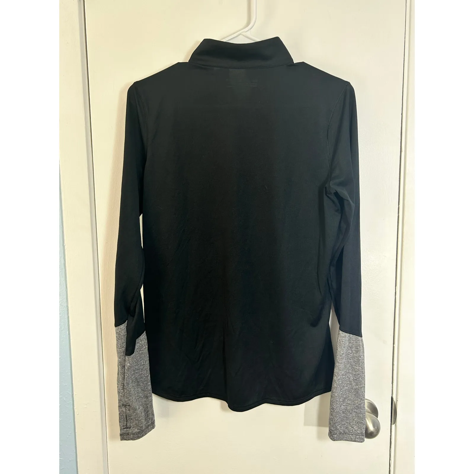 Under Armour Quarter Zip Pullover Medium Black Dry Fit Workout Gym Running - Image 5