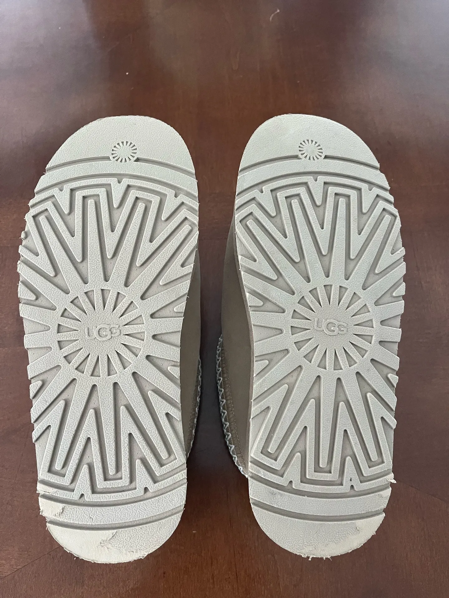 UGG Women's Tazz II Slippers Size 7 - Image 4