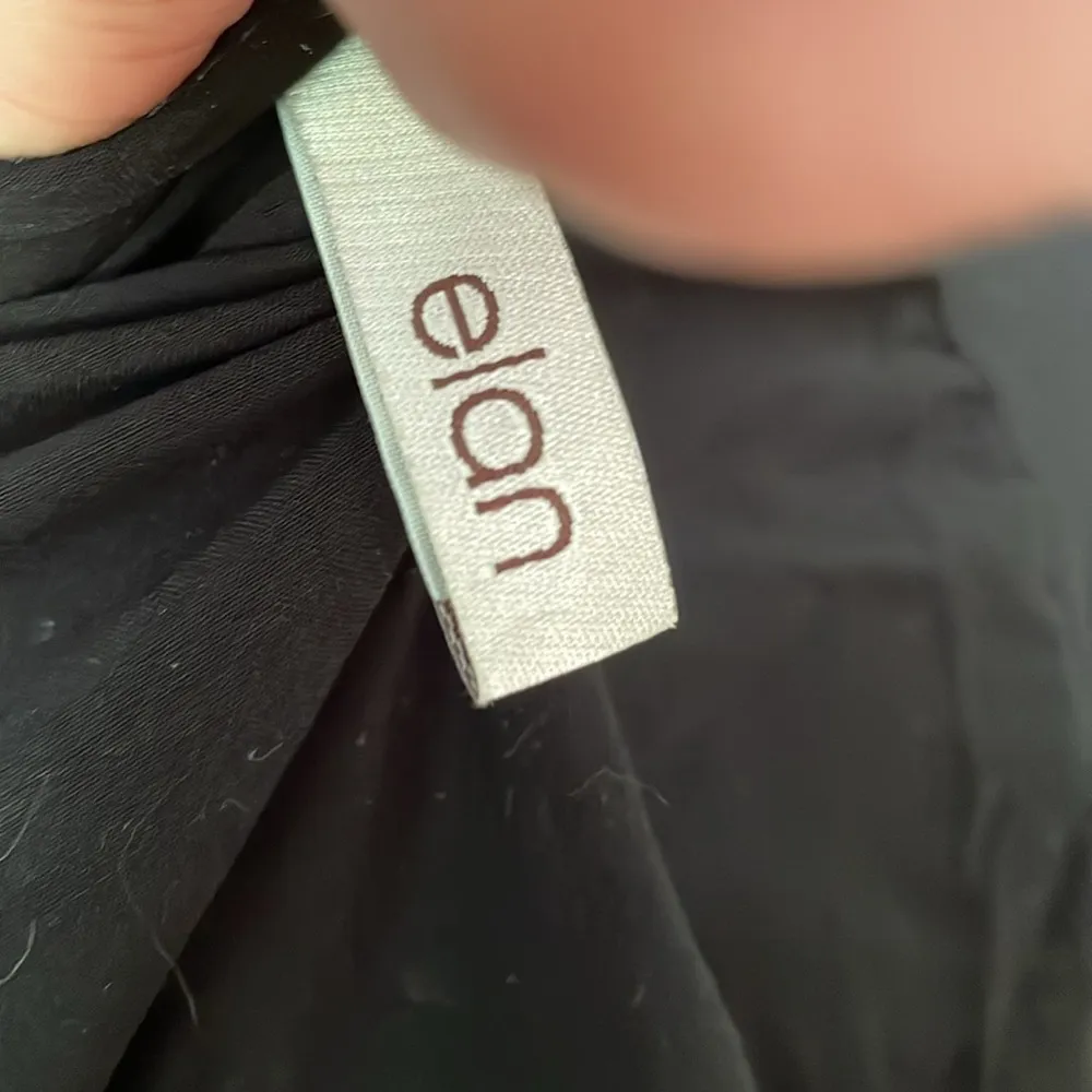 Beautiful peasant style, long sleeve scoopneck blouse - Image 4