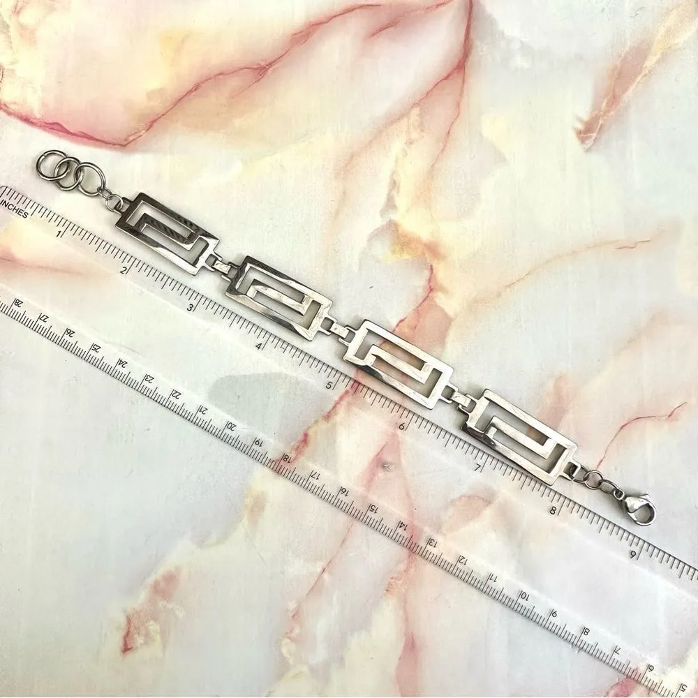 Stainless steel silver tone Greek key design bracelet - Image 4