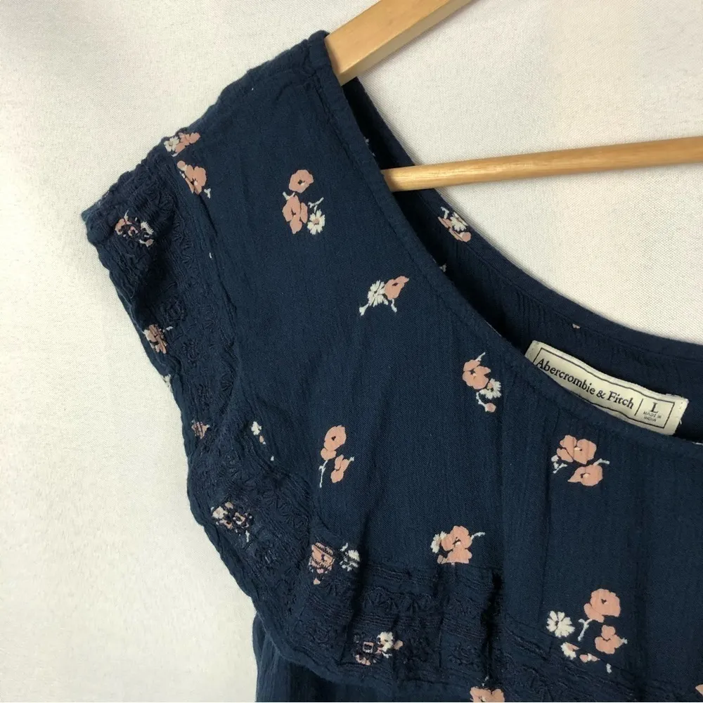 Abercrombie & Fitch Navy Blue Floral One Shoulder Short Sleeve Blouse L - Image 4