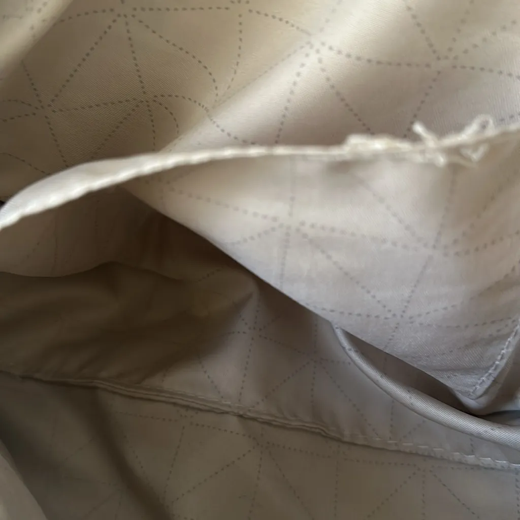 KENSIE Shoulder Purse. - Image 14