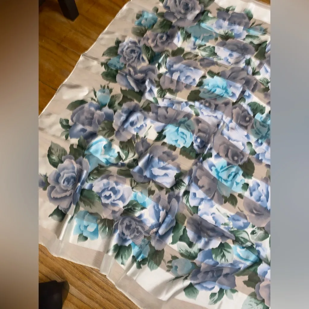 vintage Adrienne Vittadini Large Silk Scarf - Image 4