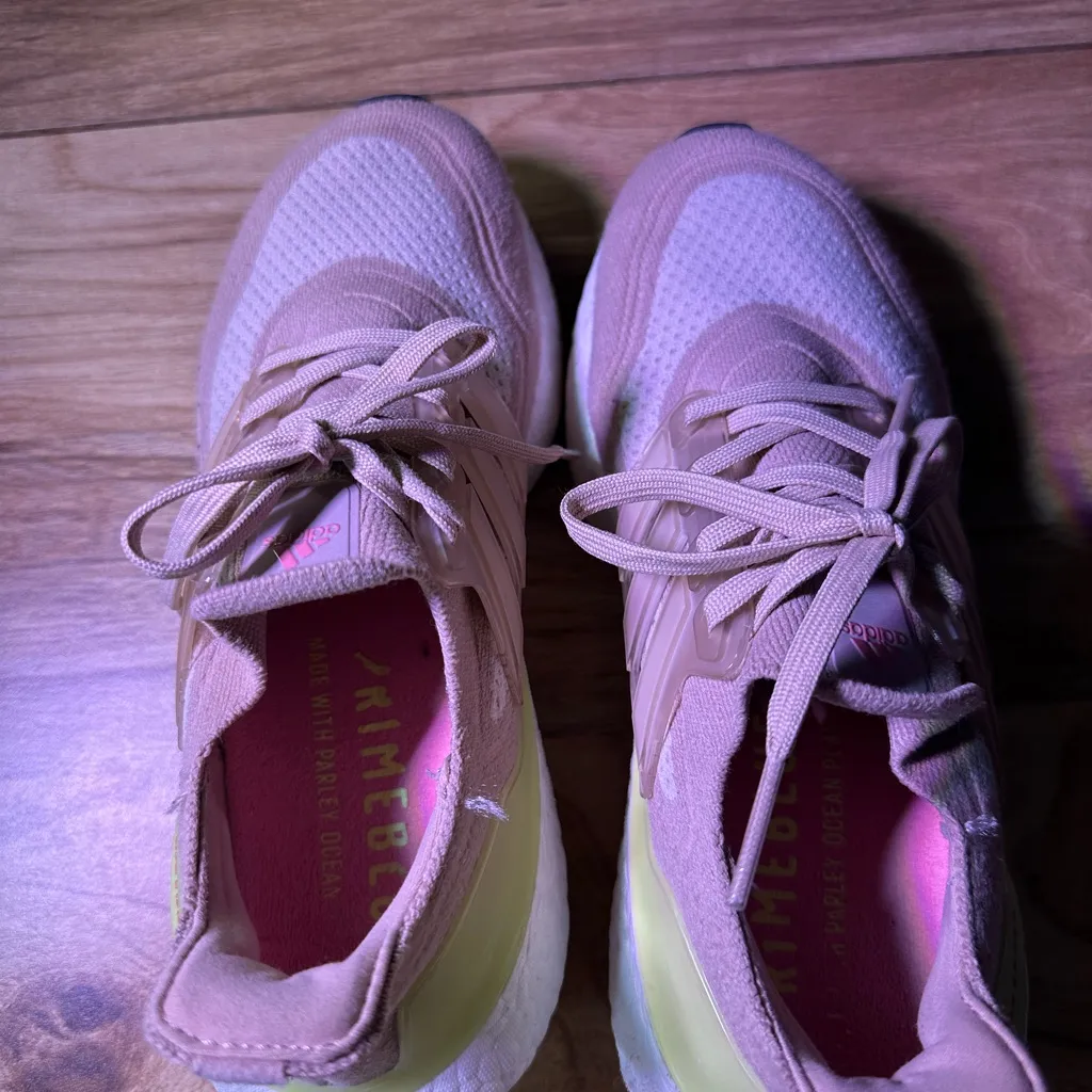 Adidas  Women's Beige and Neon Sneakers - Image 3