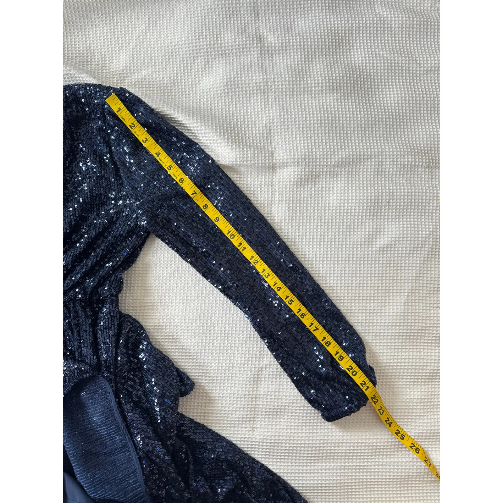 Vineyard Vines Navy Blue Sequin Long Sleeve Tiered Party Dress Women’s - Image 2