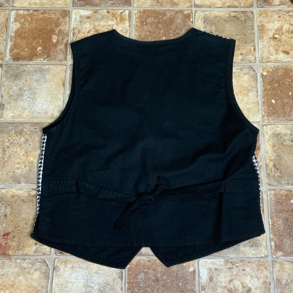 The  Country Harvest Thanksgiving Vest Medium - Image 7