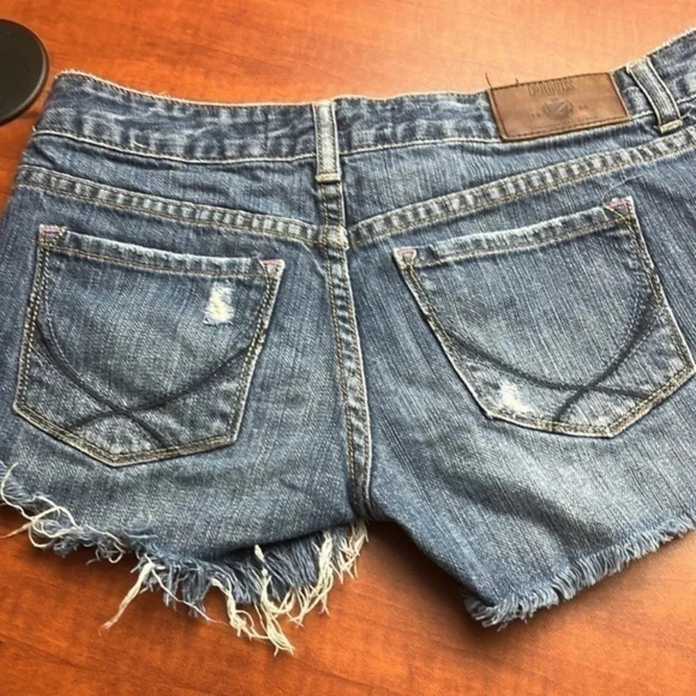 Pink ladies shorts size 2 - Image 5