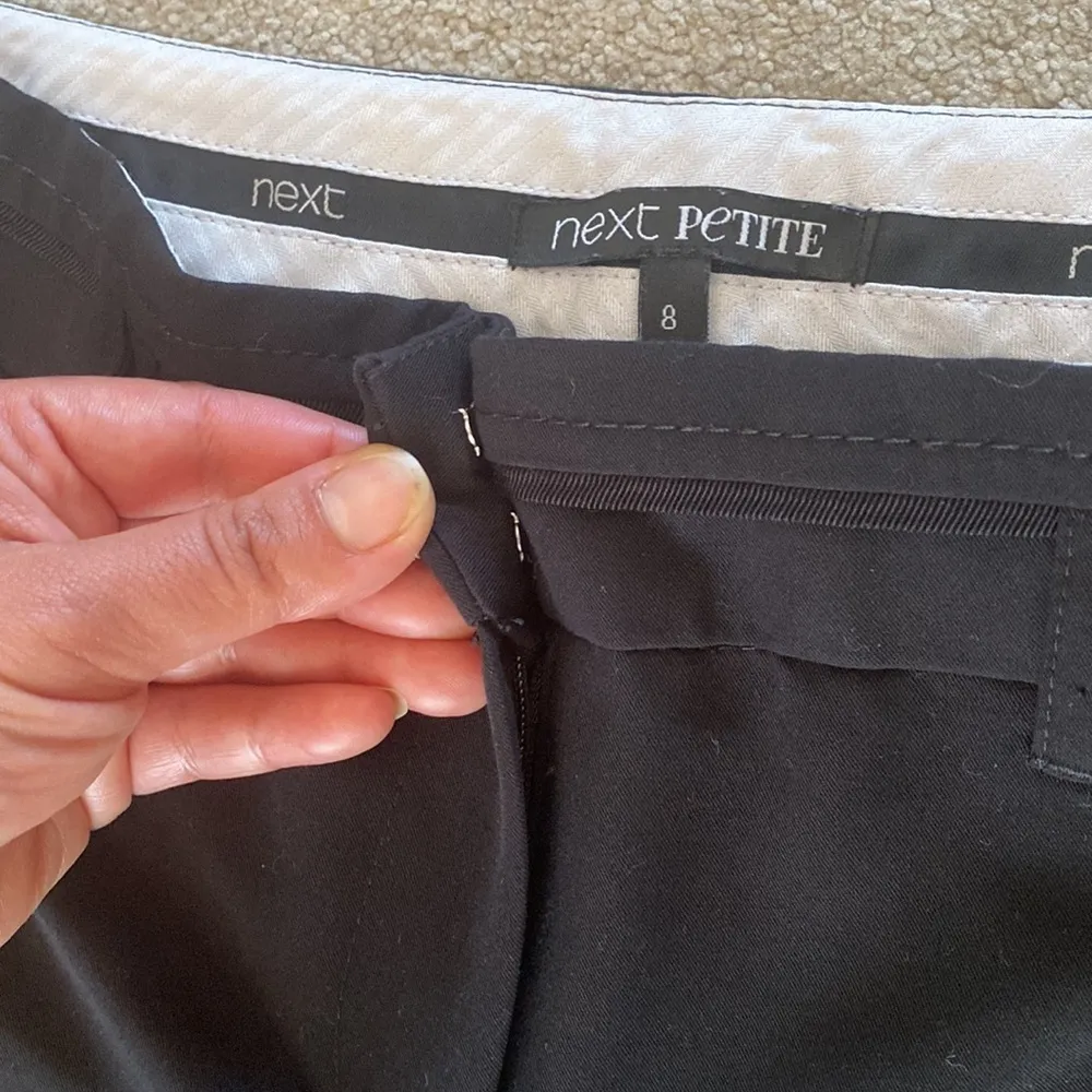 NEXT petite capri trousers sz 8 - Image 3