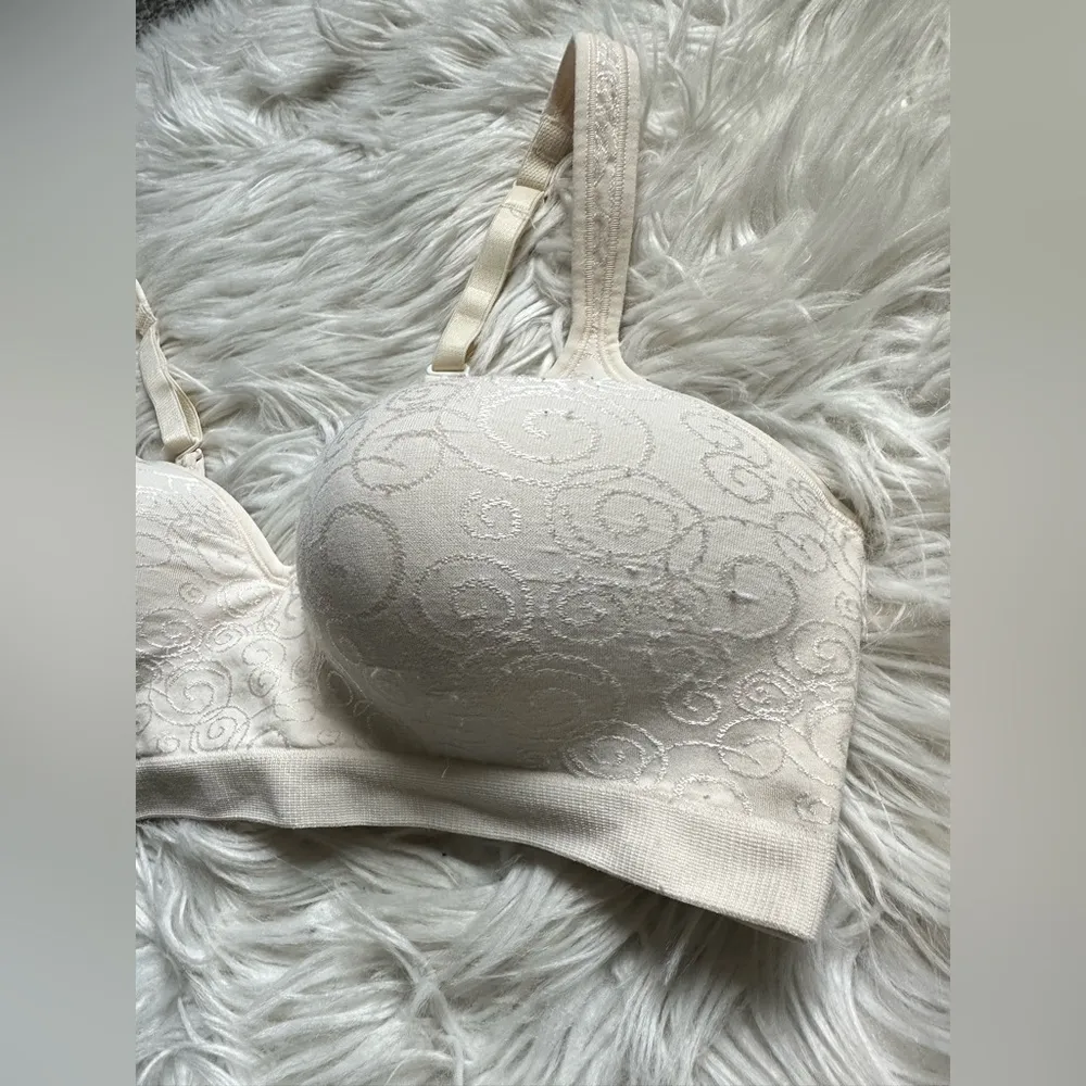 Bali lightly padded wireless bra Pink Size undefined - Image 2