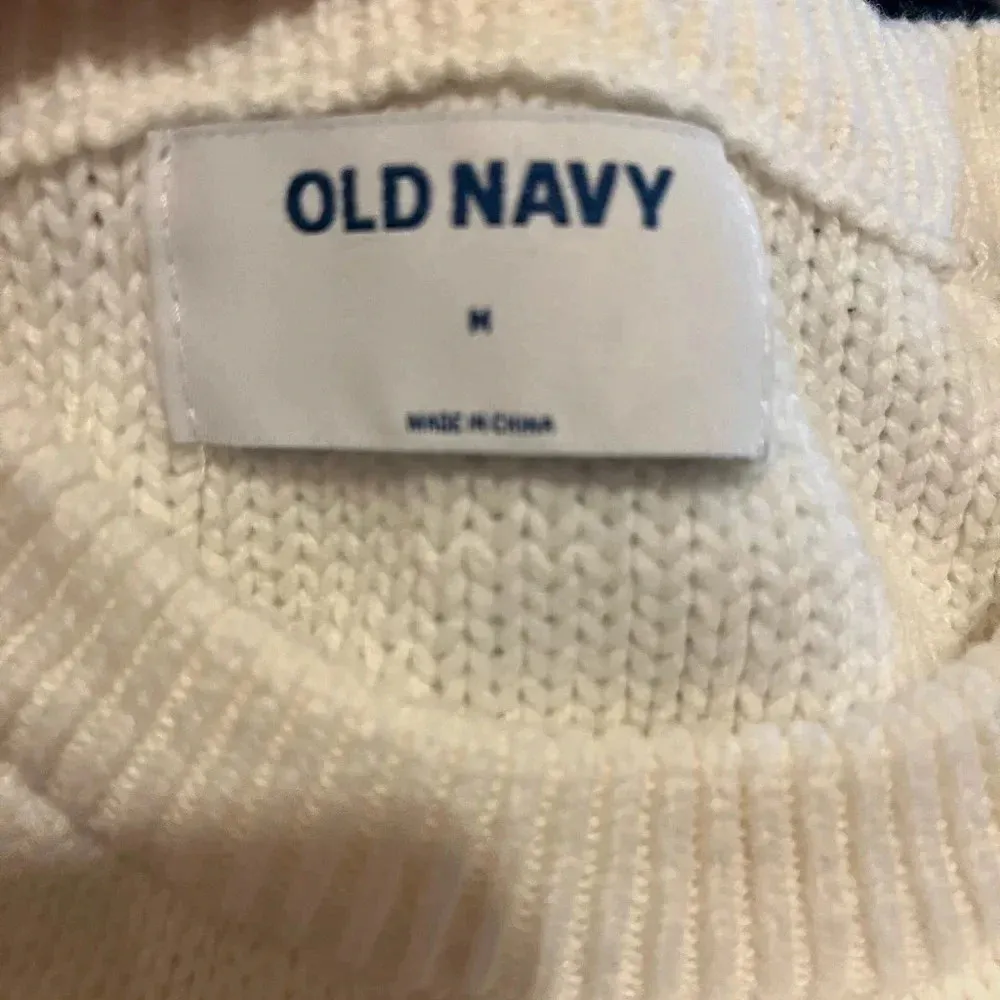 Old Navy cream king sweater with popcorn detail on front - Medium - Image 7